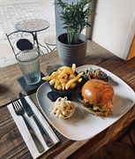 established cafe bistro tipperary - 1