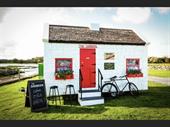 traditional mobile pub business